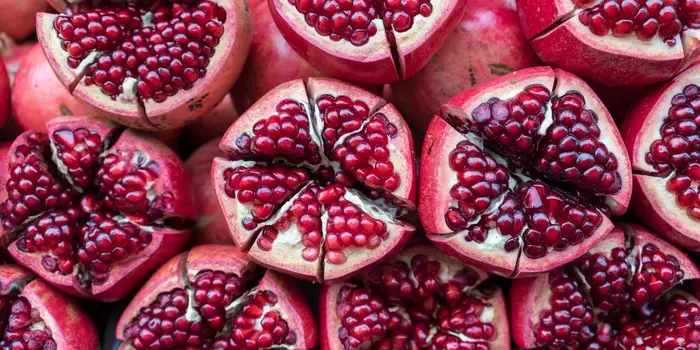 How to peel pomegranate